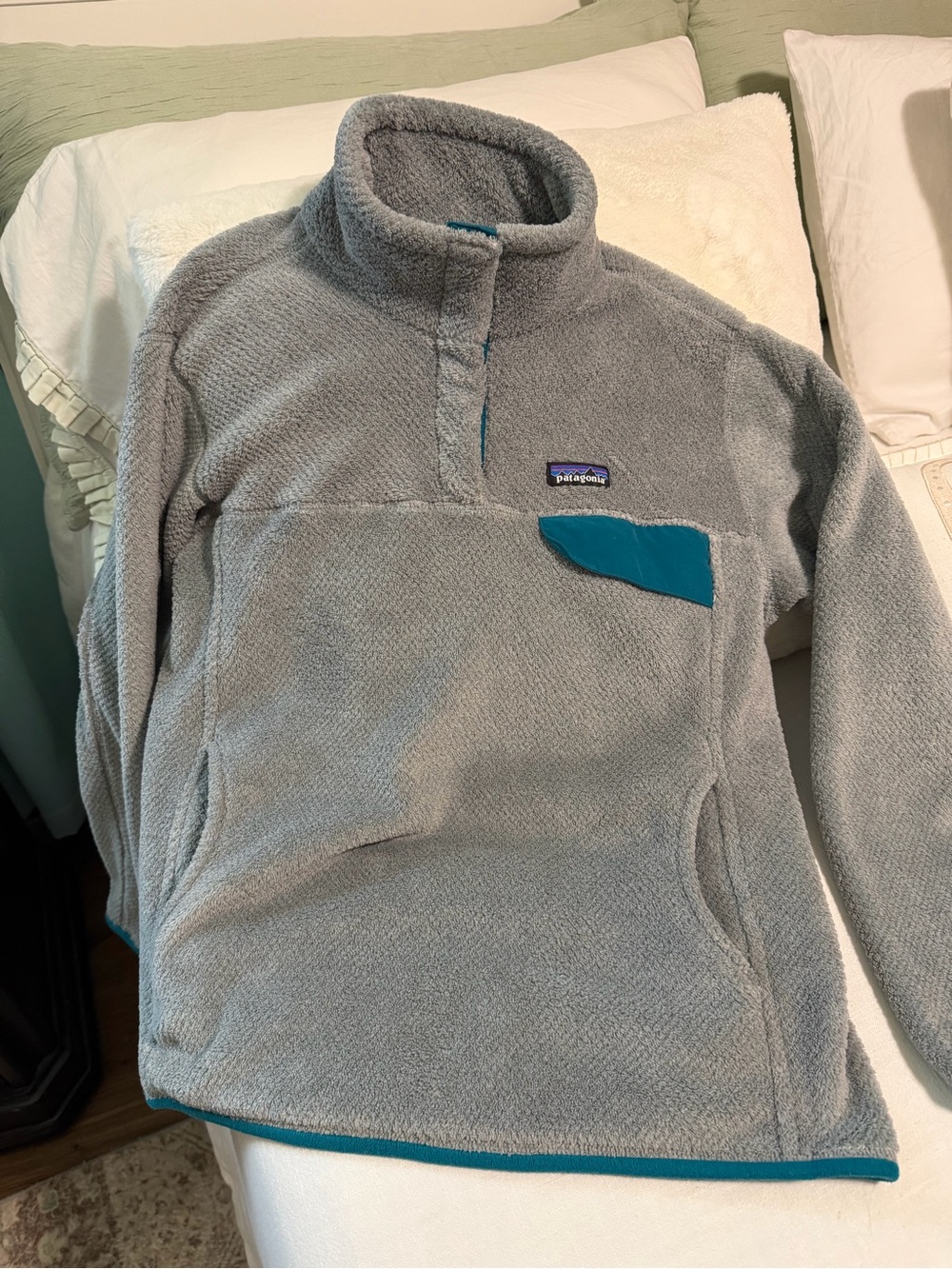 Patagonia Re- Tool Snap T- Pullover Woman’s size large .